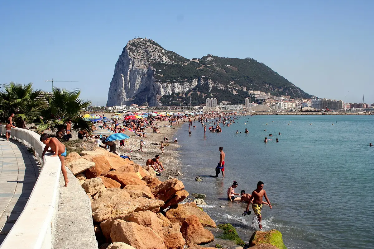 Poniente beach and the Rock, La Línea de la Concepción